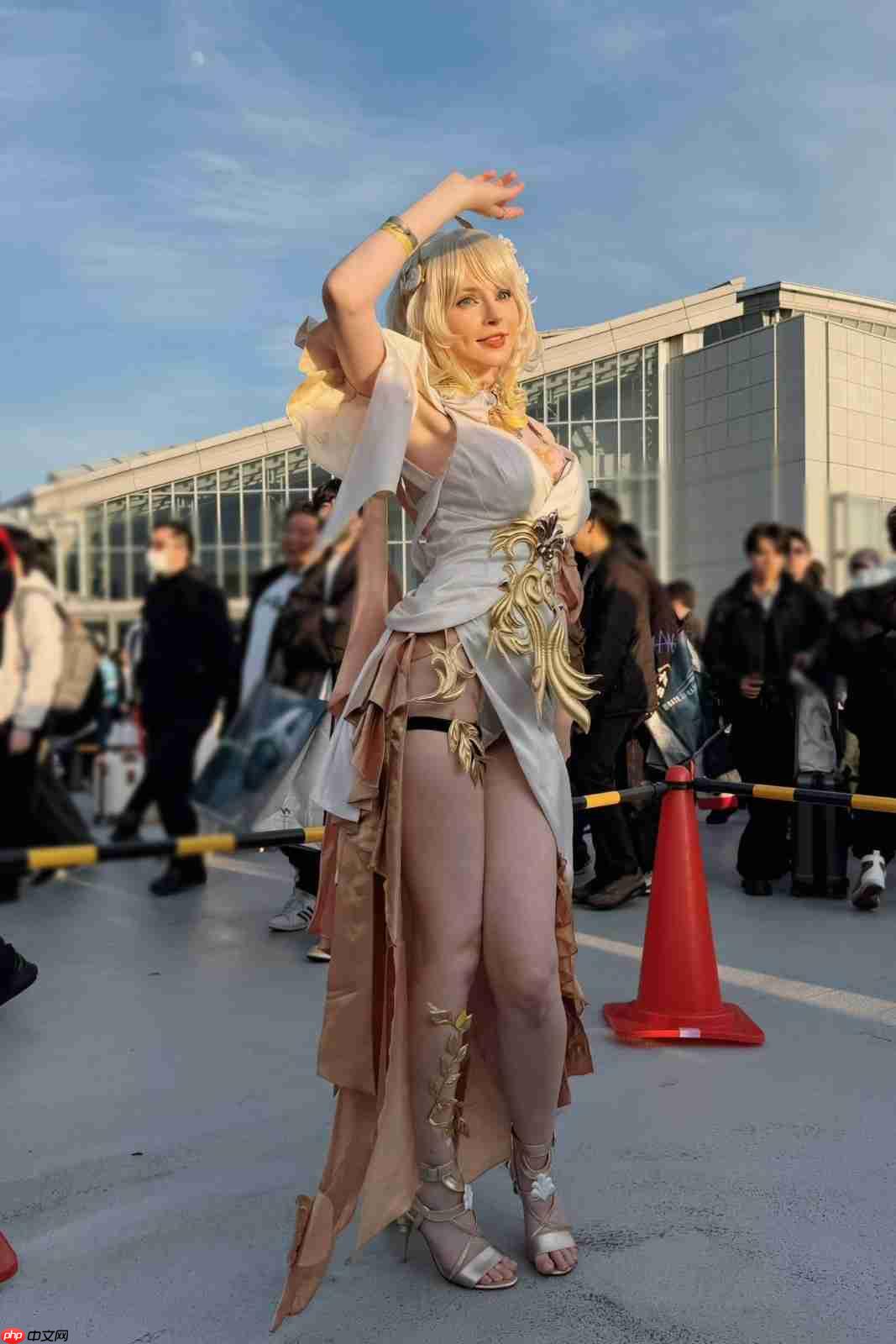 《生化4》阿什莉体模新美图 白嫩肉腿缠腿环