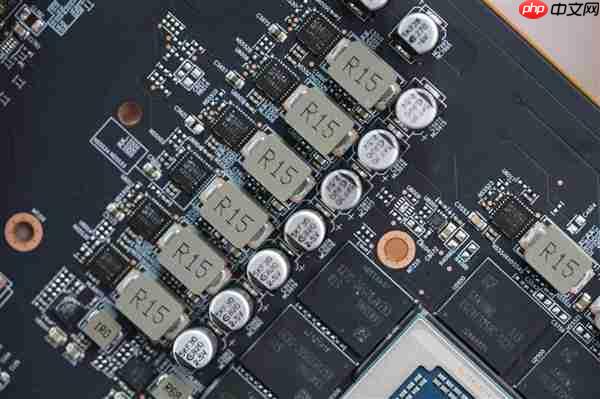 独特背插供电！蓝宝石NITRO+氮动RX 9070 XT显卡图赏