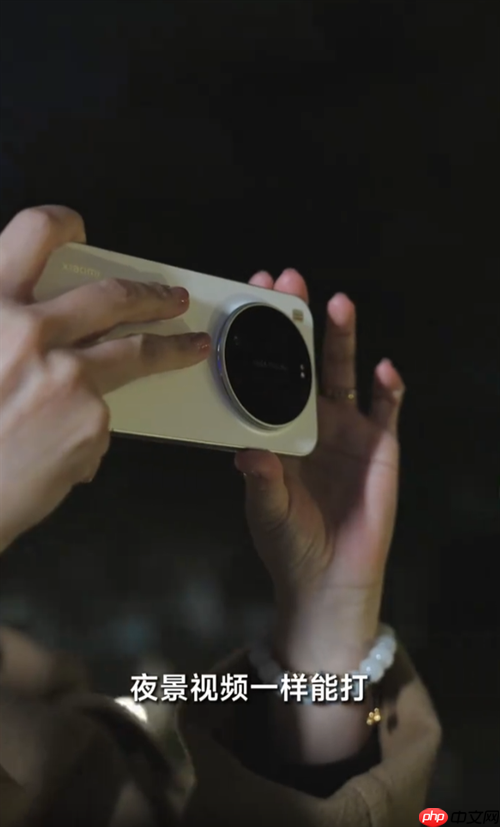 小米17 Ultra真机首曝光！新一代“夜神”，但确定要涨价