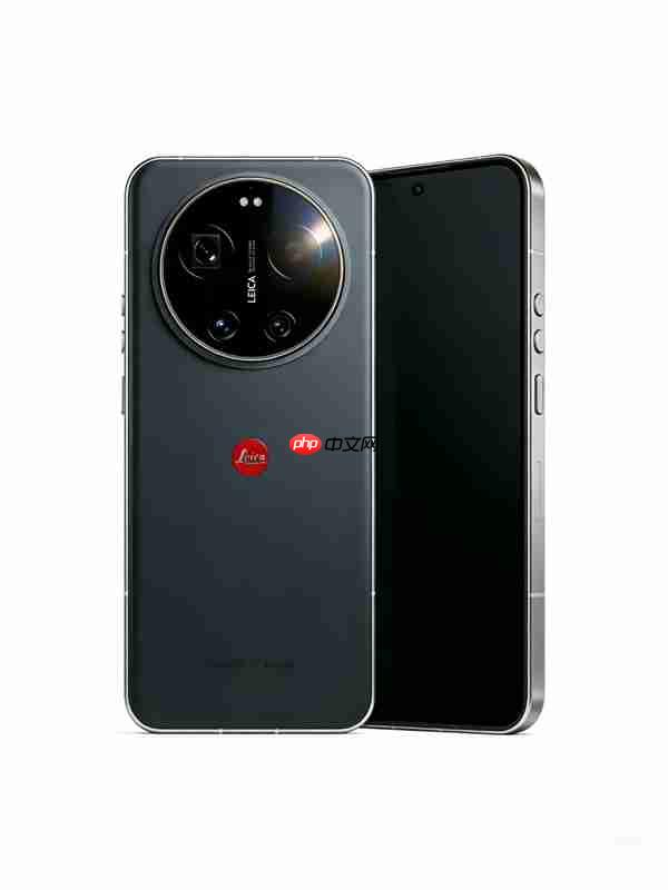 吴彦祖手持小米17 Ultra现身！