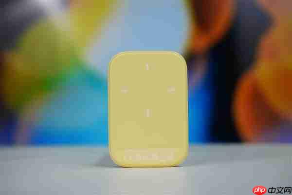 可磁吸绝配iPhone！长江存储致态灵潮流版移动SSD 2TB图赏