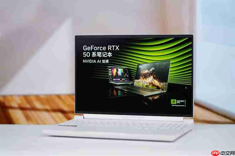 雷神猎刃S评测：万元游戏本性能出色 长江存储PC411 SSD宝刀不老