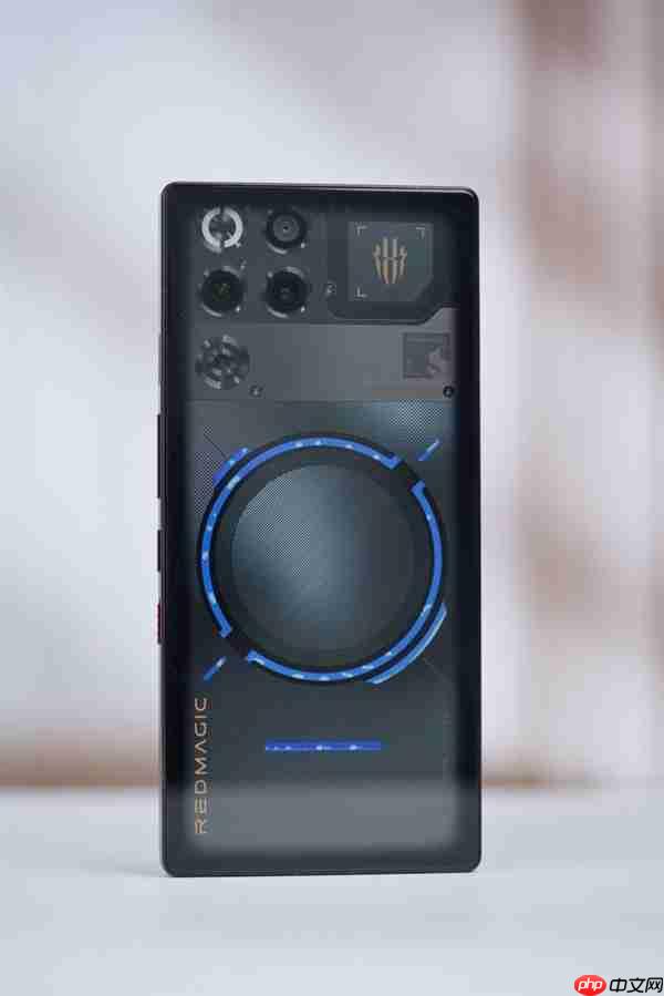 开启手机水冷散热时代！红魔11 Pro+图赏