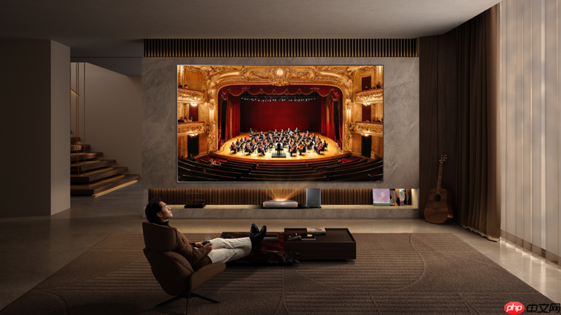 横评揭榜！海信激光电视斩获2025UST Projector Showdown双料冠军