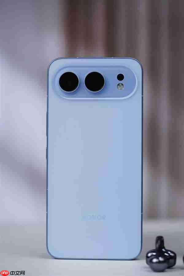 全新横向跑道式设计！荣耀500系列图赏