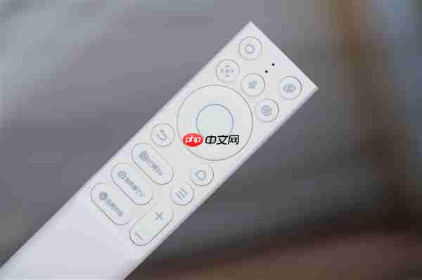 哈曼联名+1000 CVIA流明！哈趣投影H3 Ultra图赏