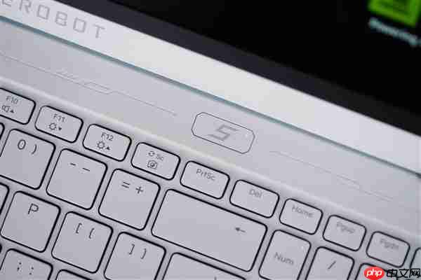 锐龙R9-9850HX万元本！雷神猎刃S游戏本图赏