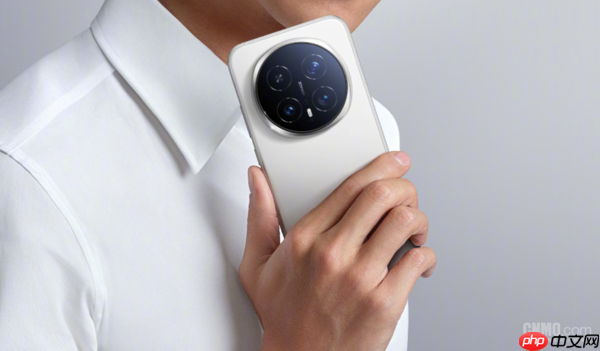 传荣耀Magic 8 Ultra明年1月发布 首发全新影像算法架构