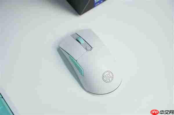 侧透面板+炫彩光带！华硕天选6X台式机图赏