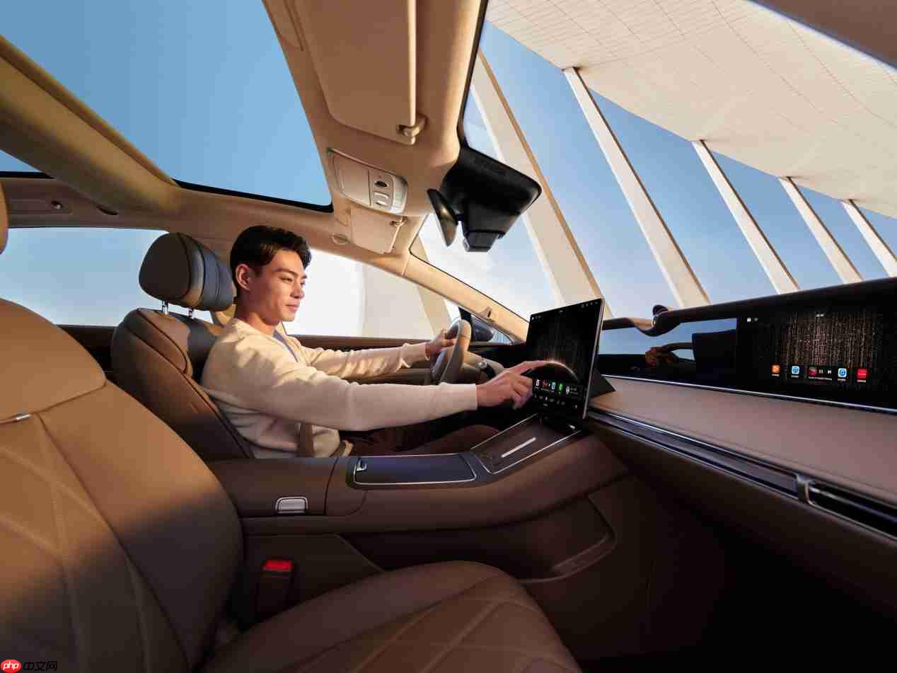 销量背后的豪华新定义！新款享界S9为何能在开订2个小时突破3000台？