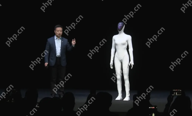 小鹏新一代人形机器人IRON亮相：首推女性形态，目标2026年规模量产 - php中文网