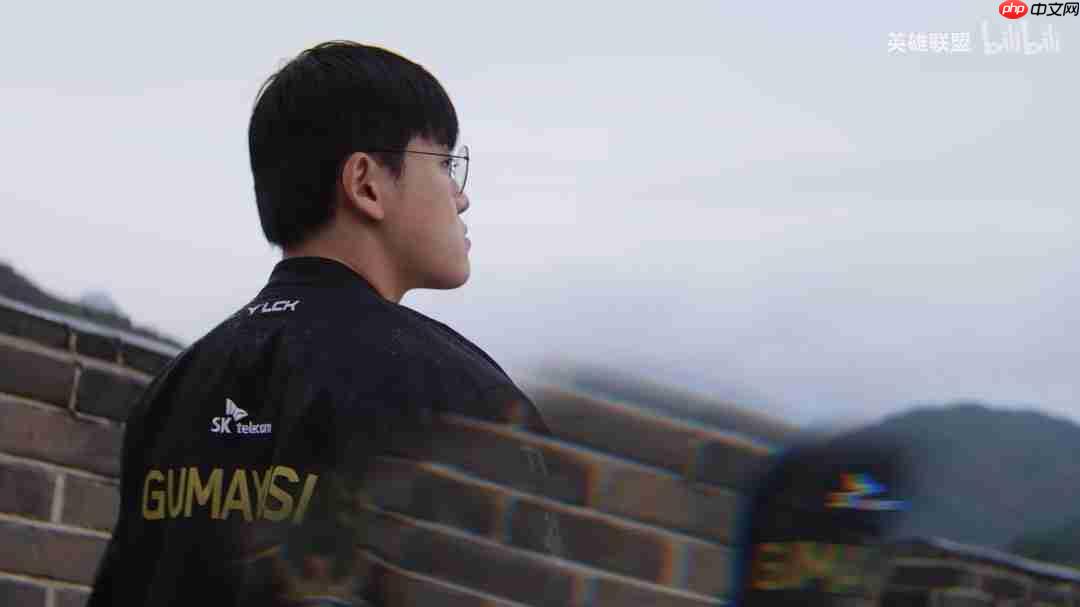 场上唯一的中国人！《英雄联盟》25年S赛决赛开幕式宣传片发布