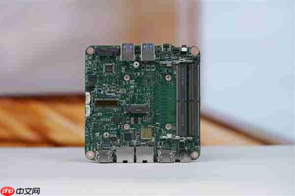 Ultra 7小钢炮！微星Cubi NUC AI迷你电脑图赏