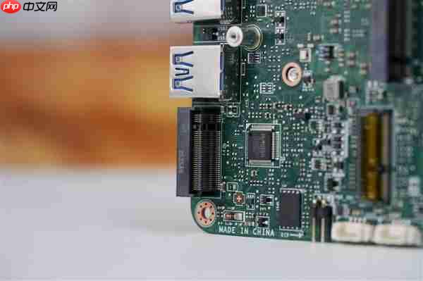 Ultra 7小钢炮！微星Cubi NUC AI迷你电脑图赏