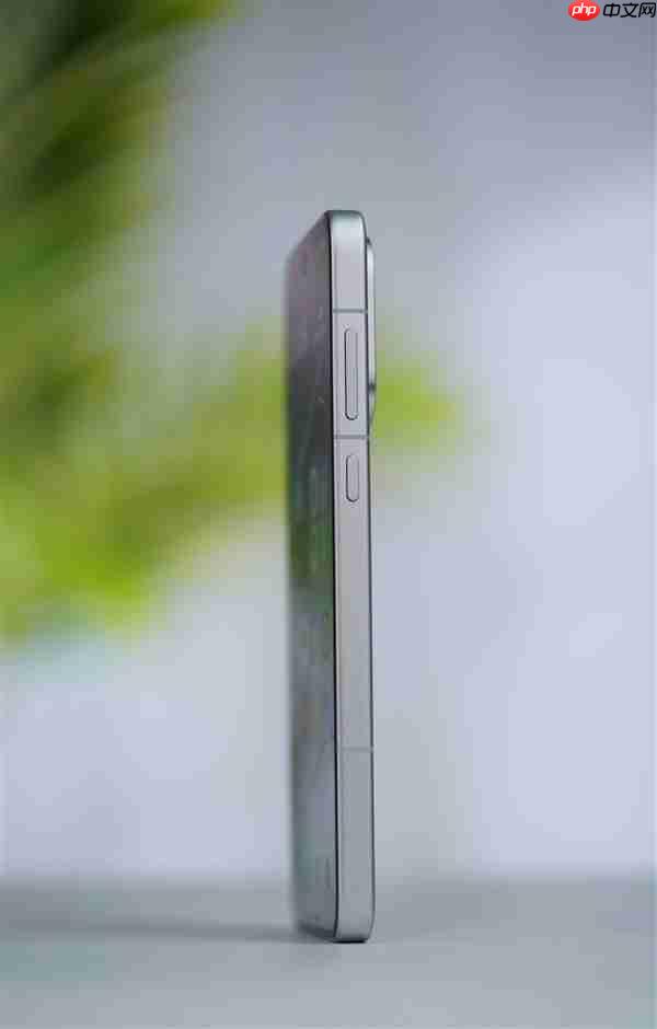 同档唯一165Hz超高刷直屏！一加Ace 6图赏