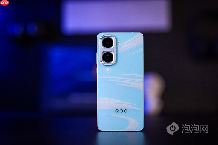 iQOO Neo11开售：2K屏+双芯性能怪兽，首销2599元起