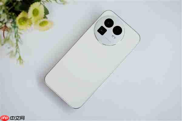 全球首发理光GR影像！真我GT8 Pro图赏