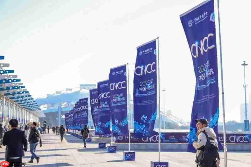 国产全功能GPU发力！摩尔线程亮相CNCC2025展示智算基础设施新成果