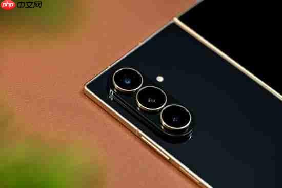 一抹澄霞 万般雅韵 心系天下三星W26全新配色正式亮相