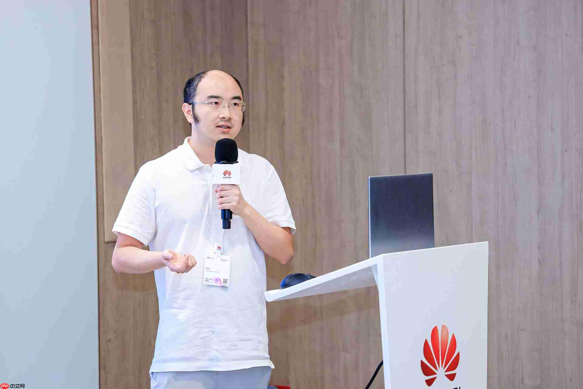 HC2025丨高校创新力量“花开”开发者日，鲲鹏昇腾使能科研创新