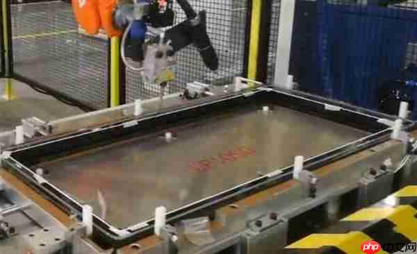 首创门体智能压合科技  海尔元气冰吧产效提升19.2%