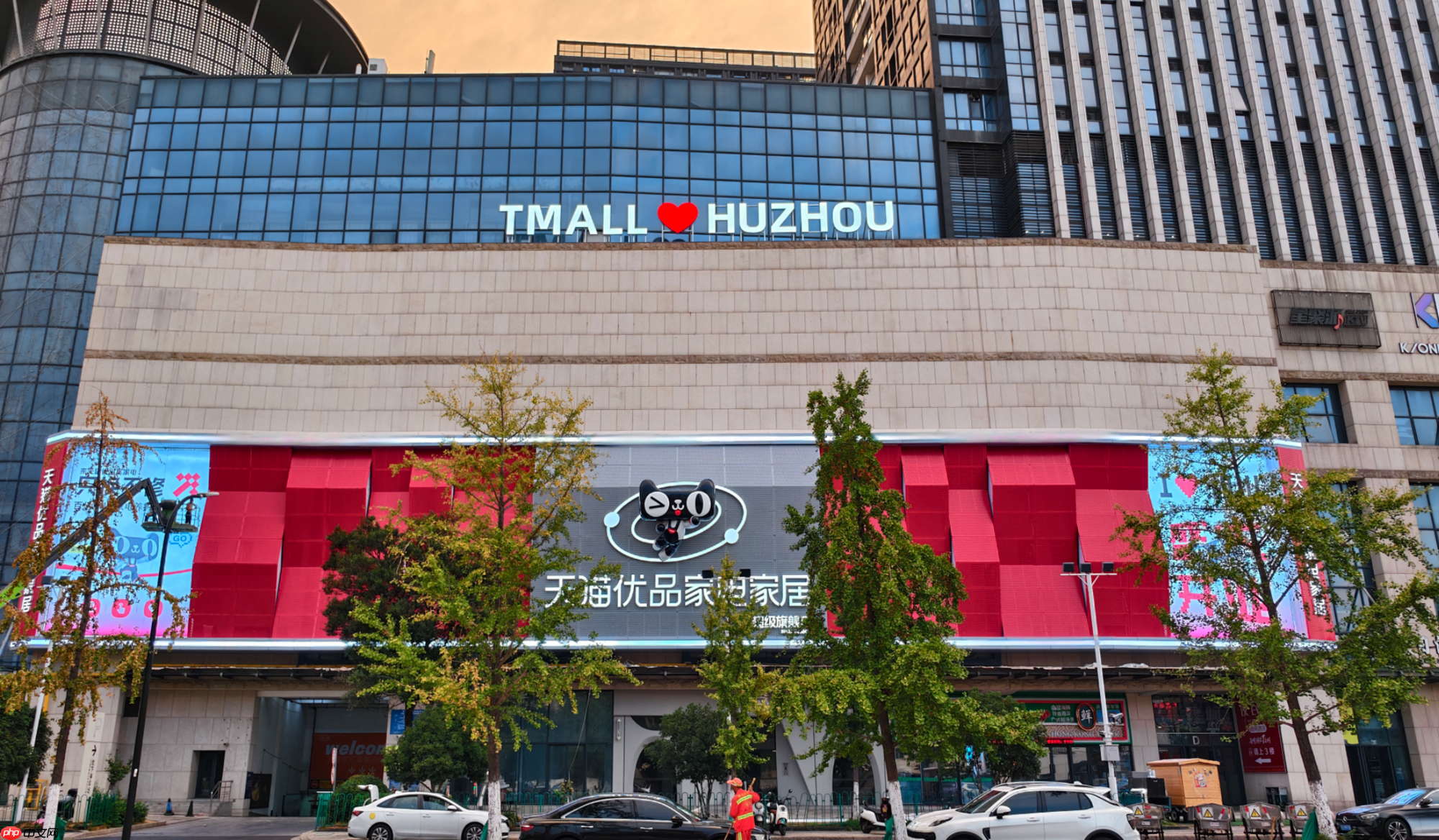 单年百亿GMV背后，看天猫优品自营店铺如何下活全域零售一盘棋？