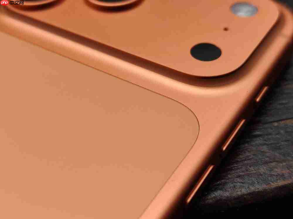 iPhone 17 Pro Max评测：外观终于大改，还不发烫了？