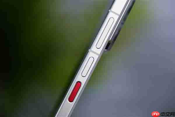 行业唯一四等边白面板！魅族22图赏