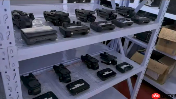 上海警方打击无人机“黑飞”，近期查处违法案件 380 余起