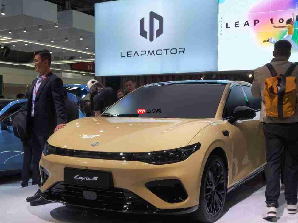 谁更吸引老外？慕尼黑车展纪实：中国车圈大佬亲自迎客，一切只为全球化