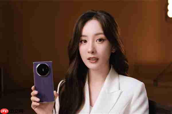 抢到赚到！大量顾客涌入华为门店：等待抢购Mate XTs非凡大师