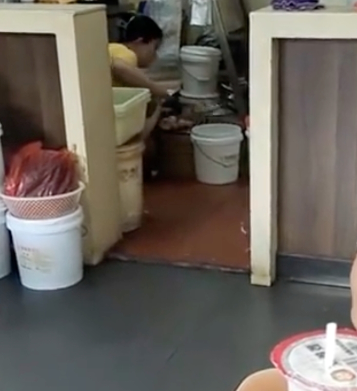 餐厅工作人员用空调水泡鸡蛋是怎么回事？详情介绍 - php中文网