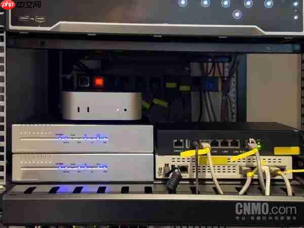 这家海底捞的“大脑” 是一台小小的Mac mini