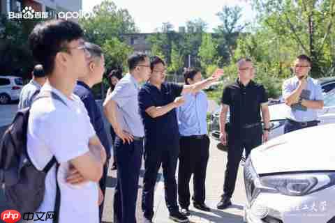 百度Apollo向大连理工大学捐赠自动驾驶车辆  共建自动驾驶繁荣生态