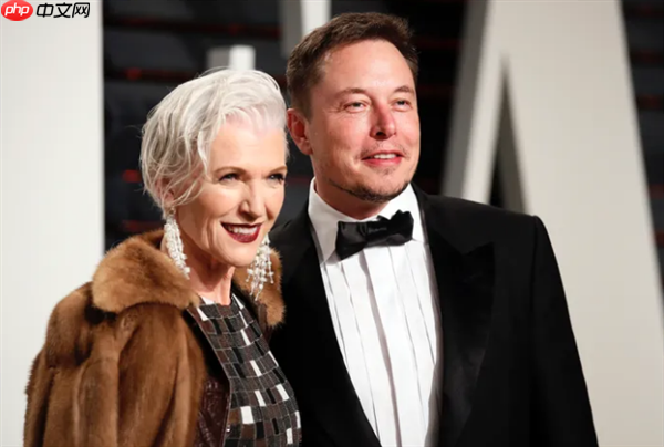 马斯克母亲发帖支持儿子：演示Grok视频生成功能