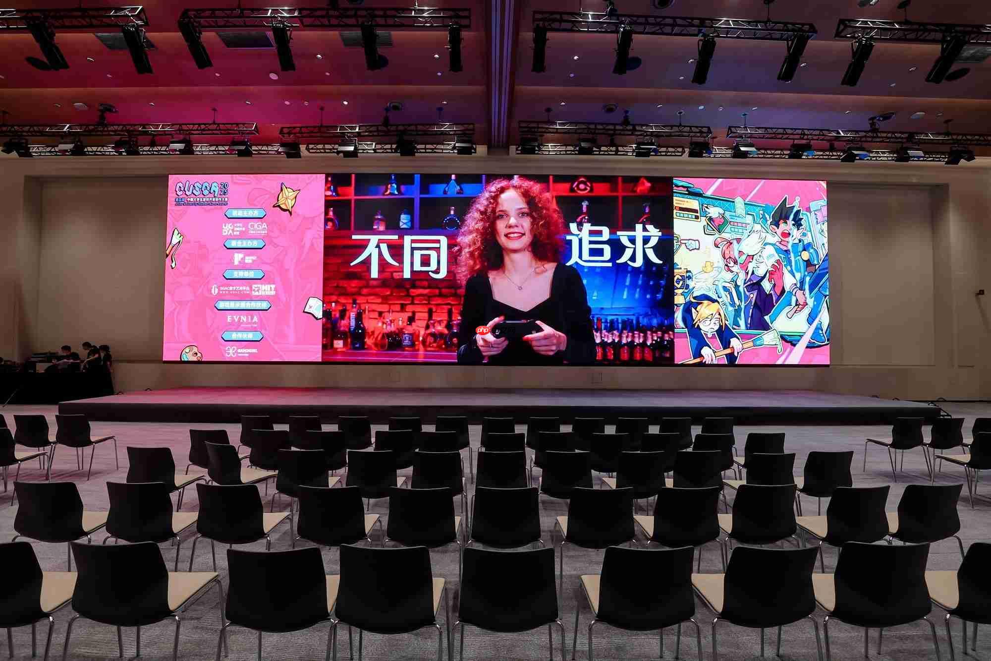 飞利浦EVNIA亮相2025CUSGA，赋能游戏创作新生力量！