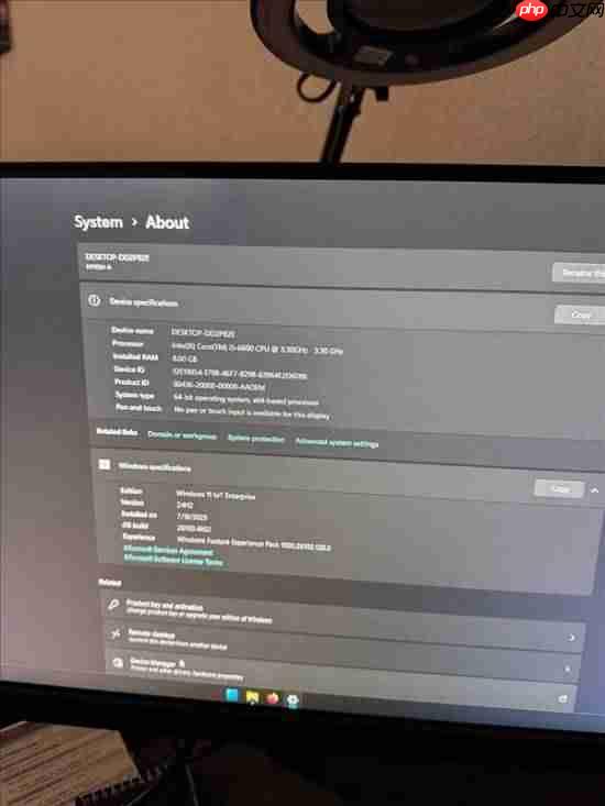 玩家在垃圾堆里捡到10年前配置主机！清理后竟还能用