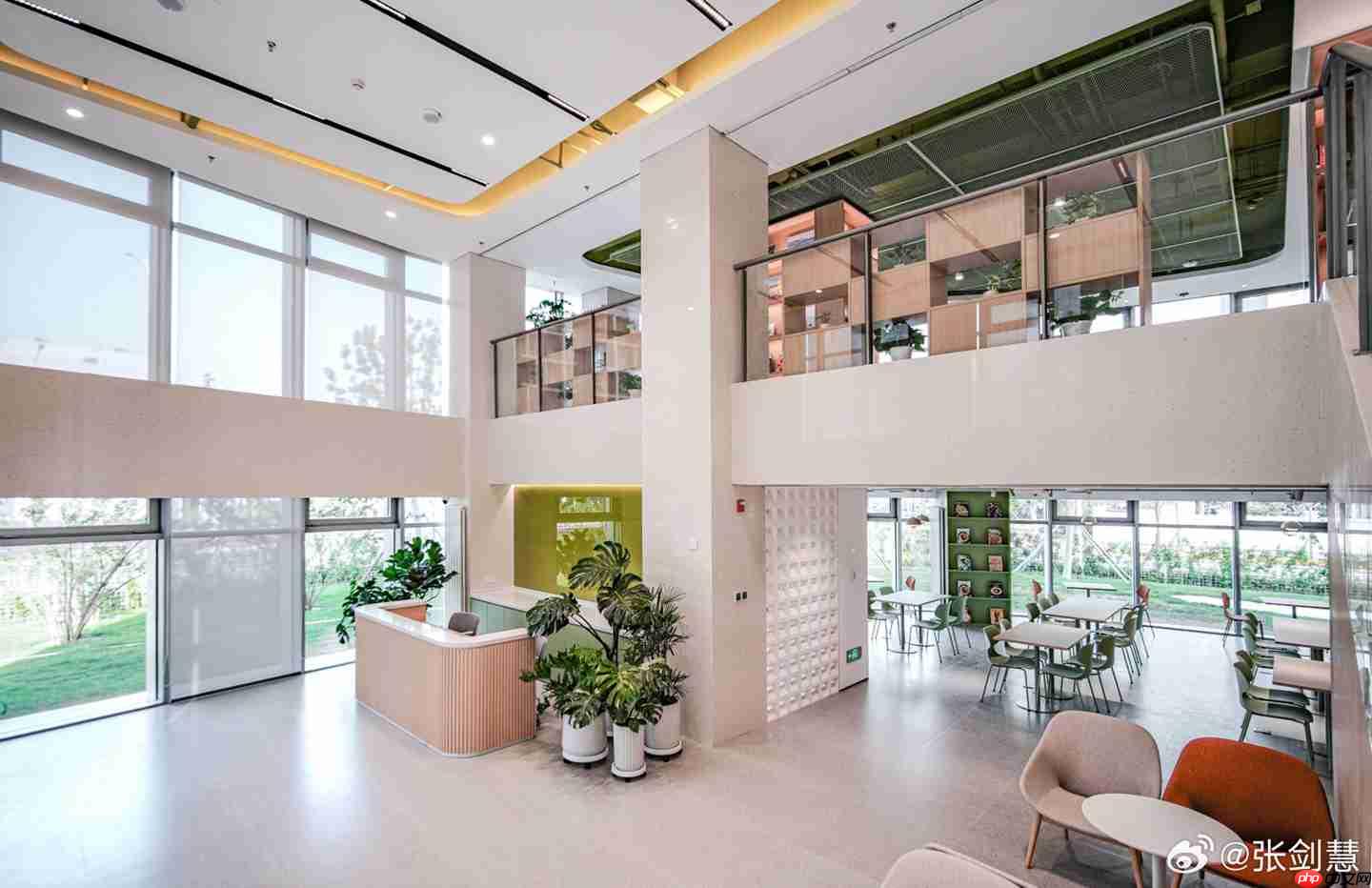 卢伟冰：小米青年公寓今天正式落成启用，实现“为奋斗者筑家”承诺