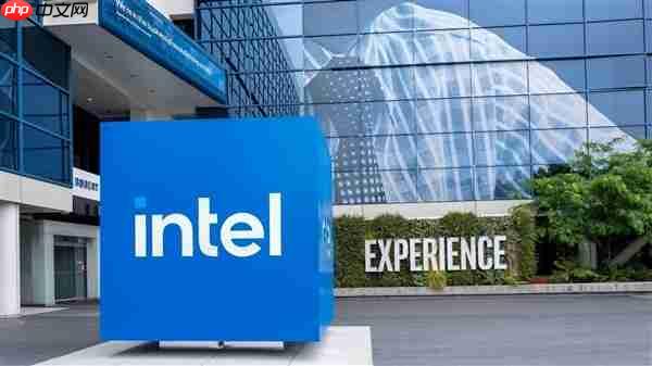 英特尔CEO：已跌出芯片行业前十 在AI领域落后英伟达太多