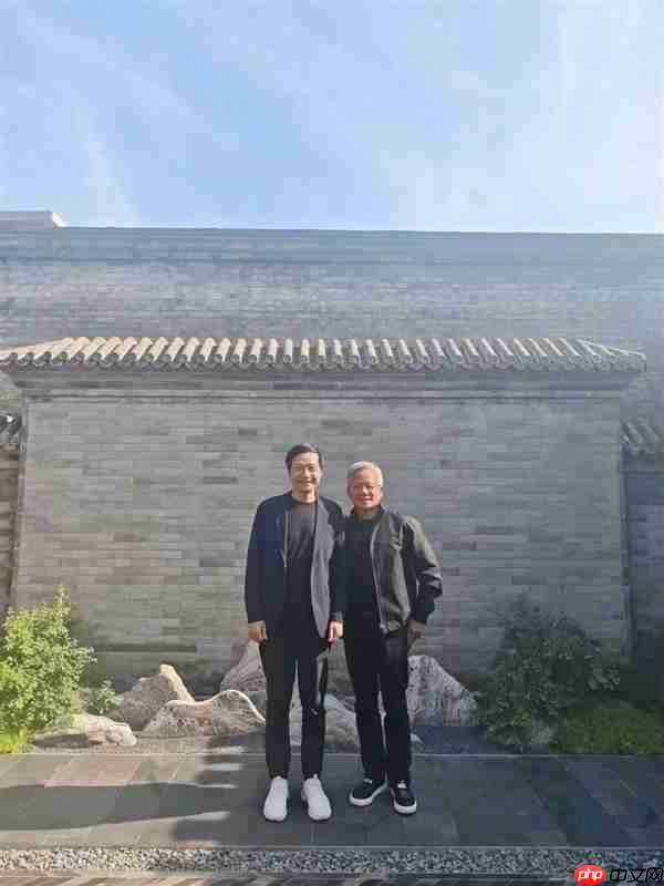 黄仁勋称中美AI研究交流至关重要：点赞中国AI开源