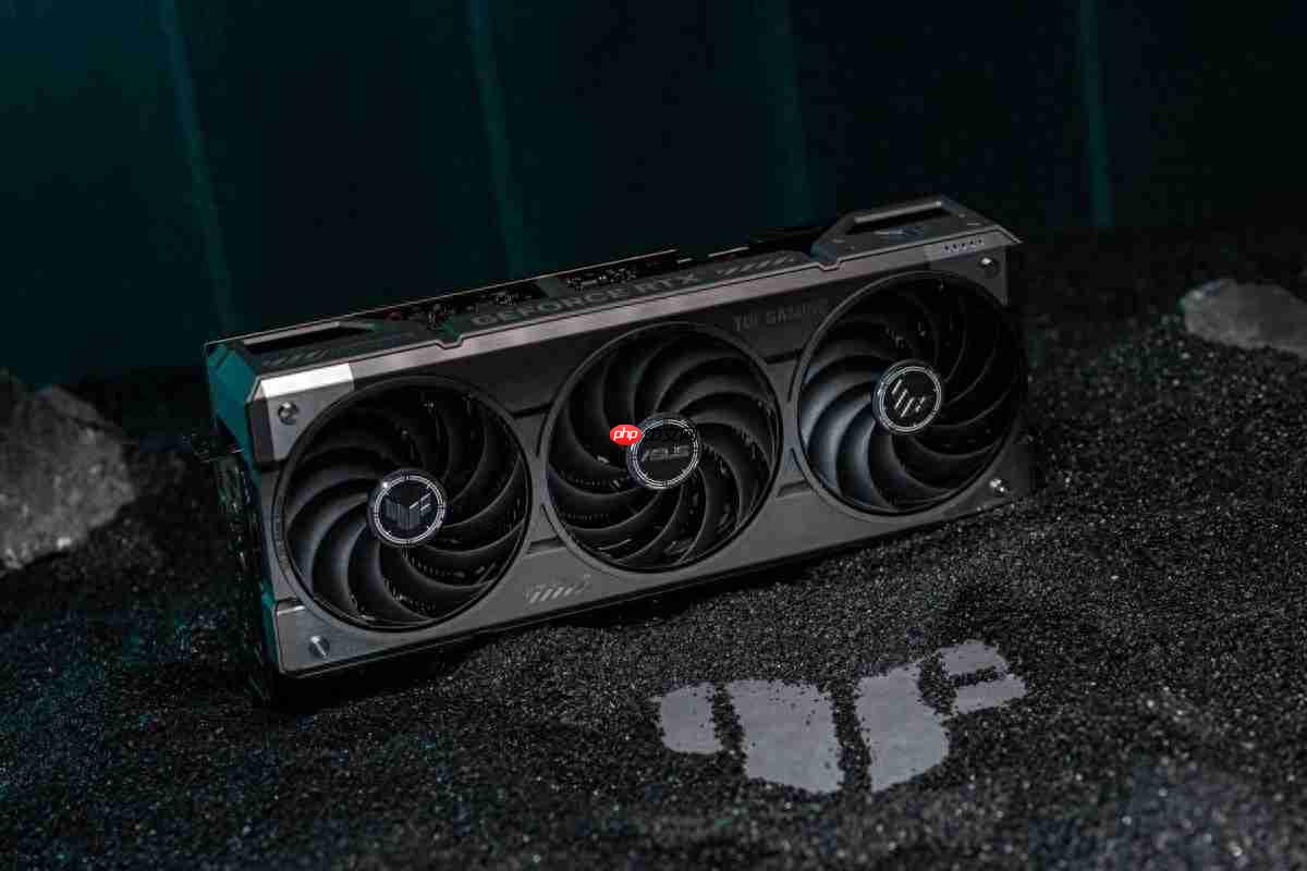 华硕5070Ti显卡DLSS4神技加持，轻松玩转4K游戏！