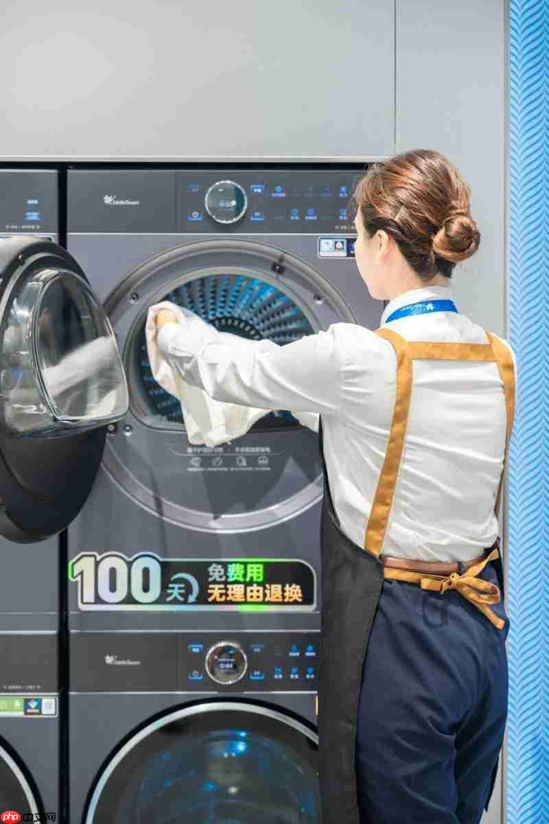 从社区街巷到火锅餐桌，小天鹅以生活触点打造家电卖场新模式