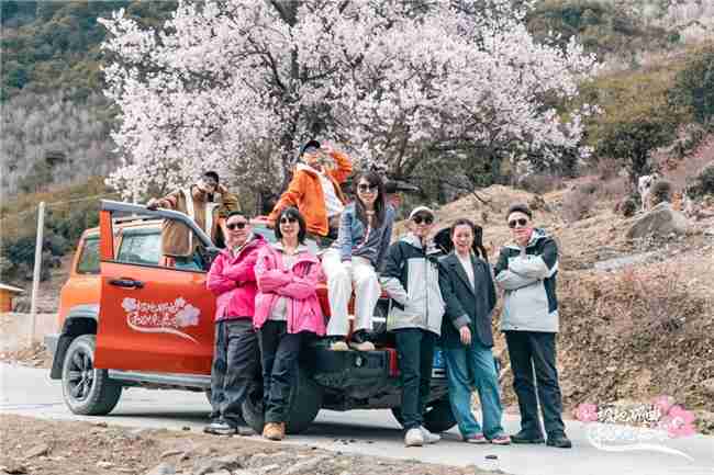 交旅融合新典范，雪域秘境绽华章