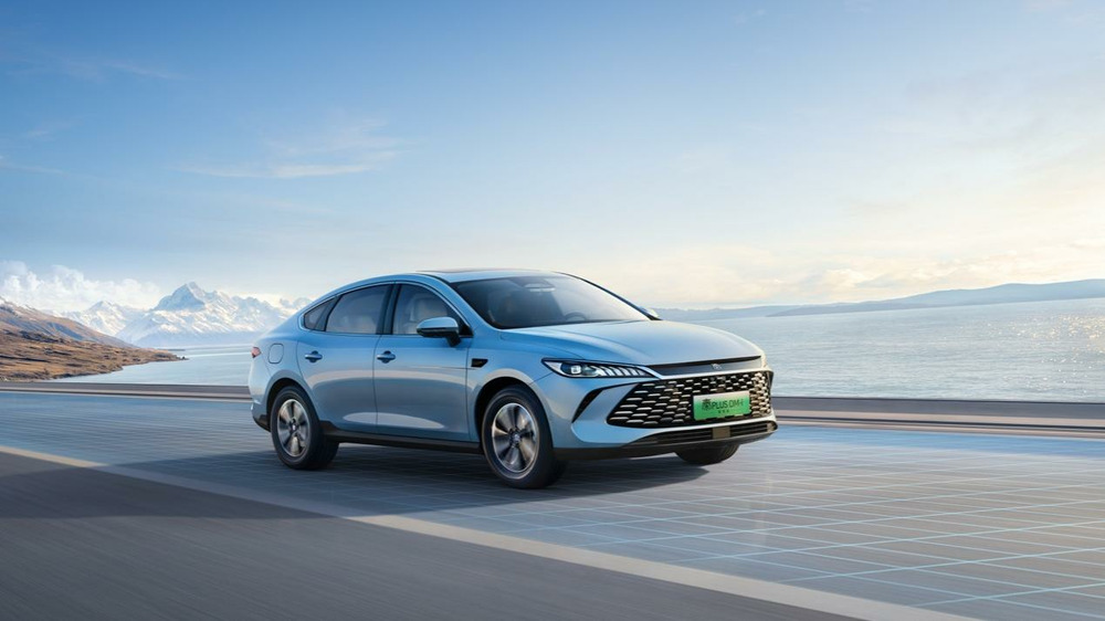 售价7.98万-12.98万元，高阶智驾+第五代DM技术，第二代秦PLUS智驾版上市