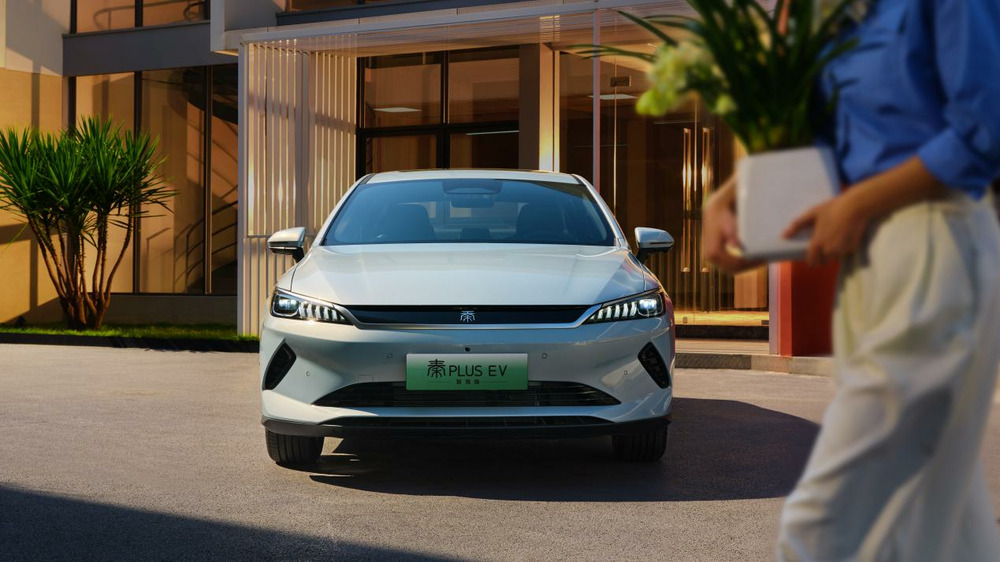 售价7.98万-12.98万元，高阶智驾+第五代DM技术，第二代秦PLUS智驾版上市