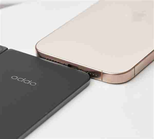 全球最薄折叠屏！OPPO Find N5真机现身：薄到无敌
