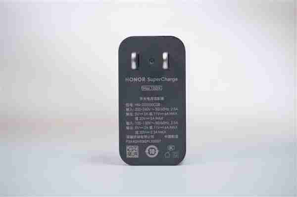 100倍变焦超远摄之王！荣耀Magic7 RSR保时捷设计图赏