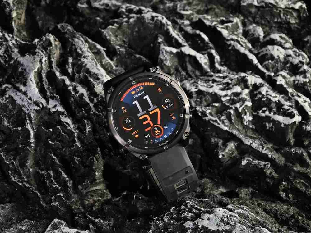 佳明Fenix 8 图赏：智能科技与户外运动的完美结合